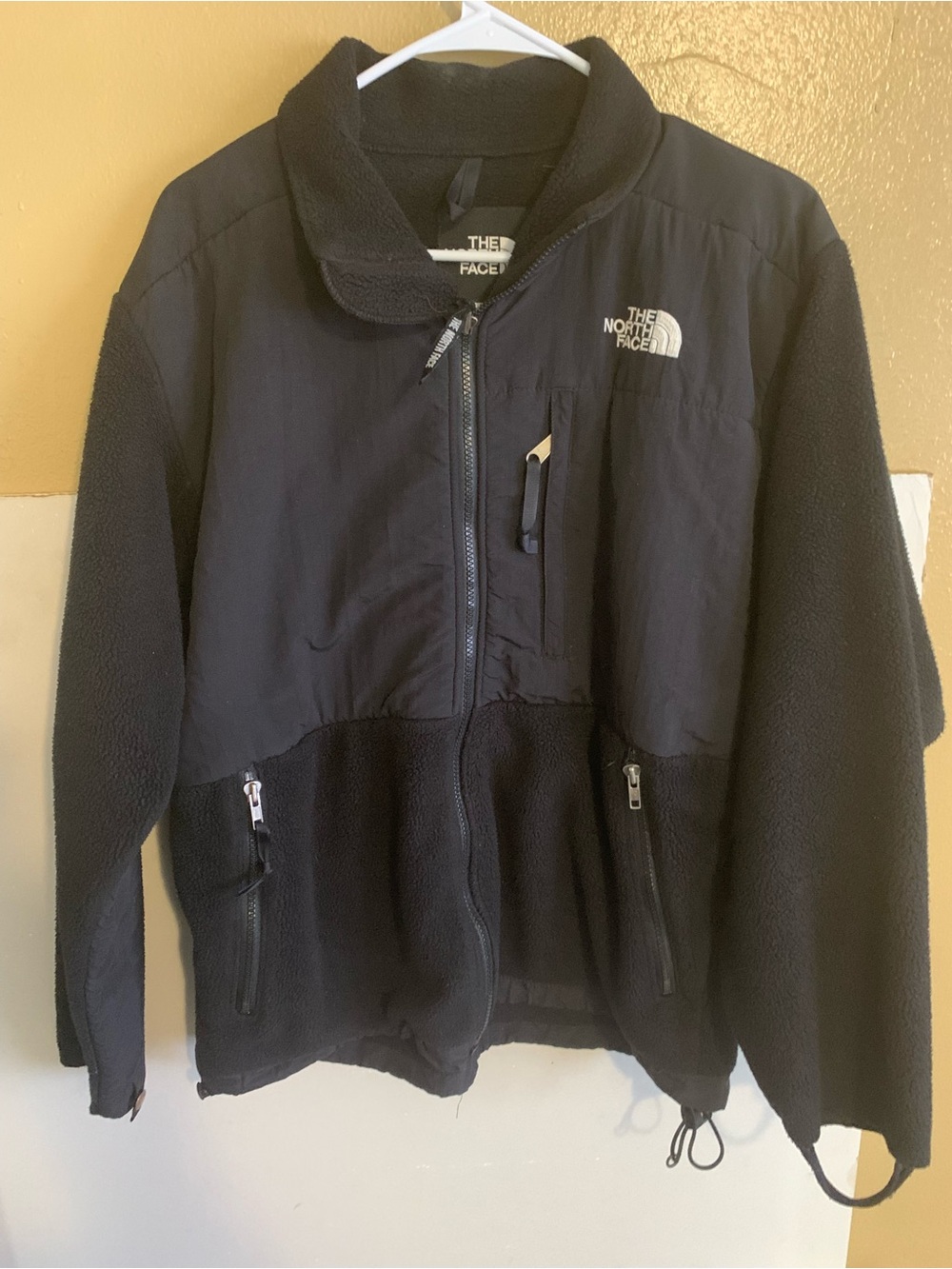 The North Face Women Black Fleece Jacket - Zip Front